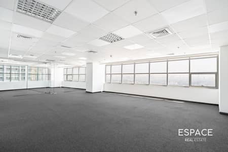 Office for Rent in Jumeirah Lake Towers (JLT), Dubai - Vacant Now | Corner Unit | Stunning Views