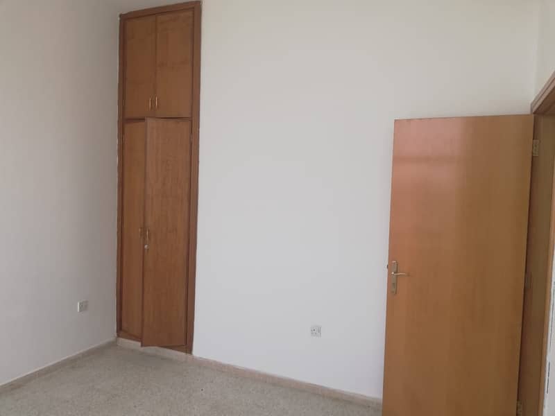 Pleasant 3 Bedroom with Wardrobe 'Sharing Allowed' for only 65