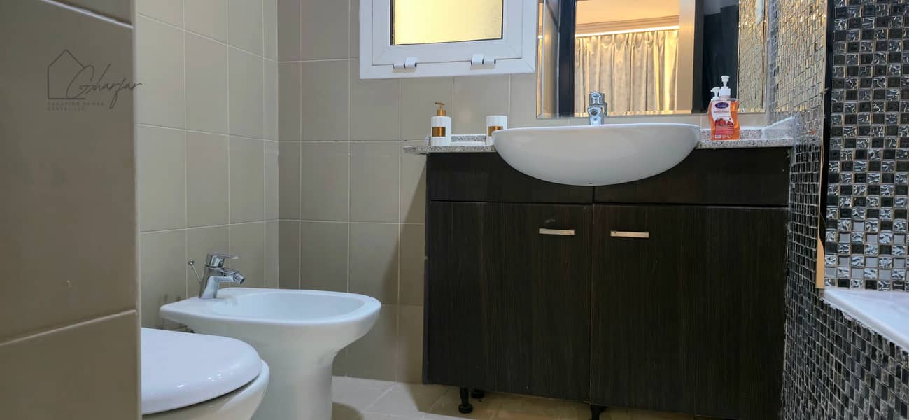 Serene parkside 1 BR retreat | Balcony | All Bills included