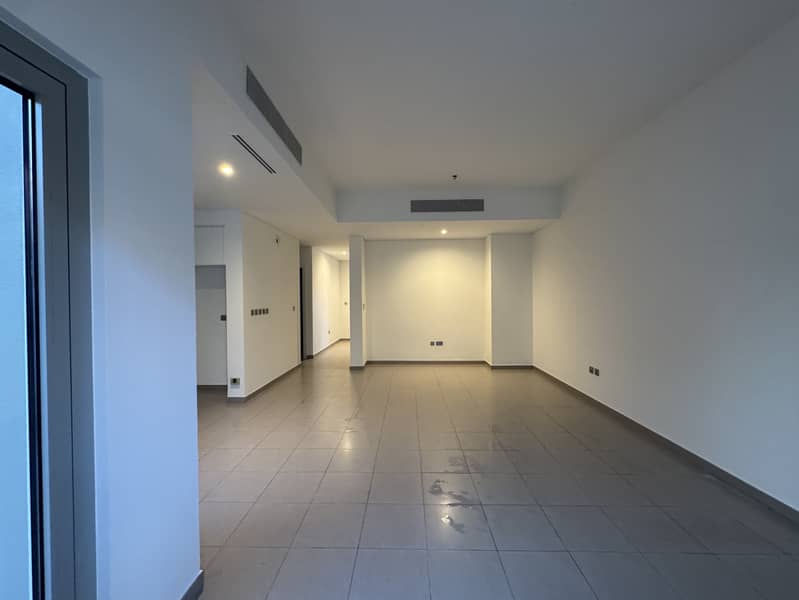 Vacant | Close To Pool & Park | 3 Bed + Maid | AR2