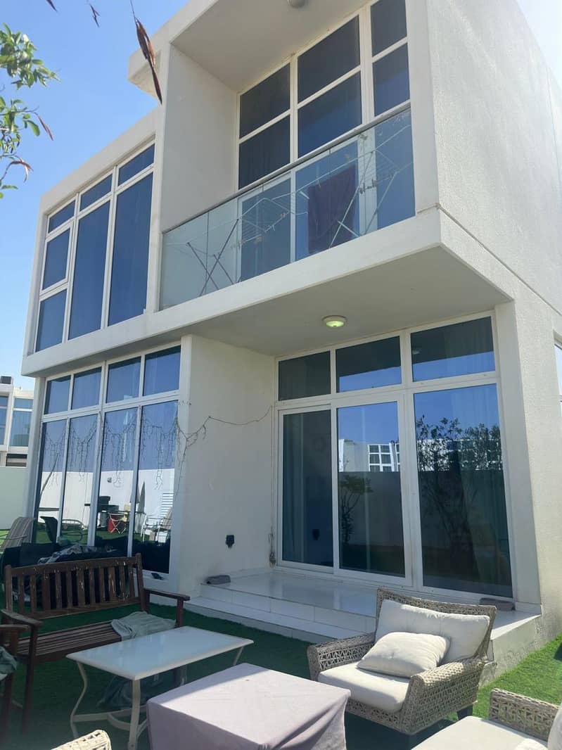 BACKING POOL | SINGLE ROW | BIG PLOT | STANDALONE |