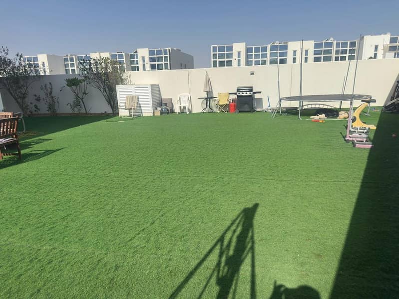 BACKING POOL | SINGLE ROW | BIG PLOT | STANDALONE |