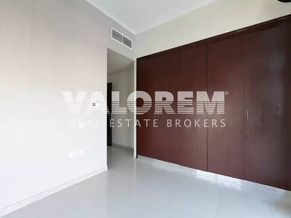 Cheapest|A minute walk to the beach|Semi fitted Cheapest|A minute walk to the beach|Semi fitted