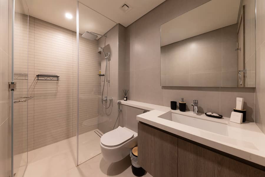 Bright 2BR Apartment near Marina Walk & JBR Beach | LIV - Image 10