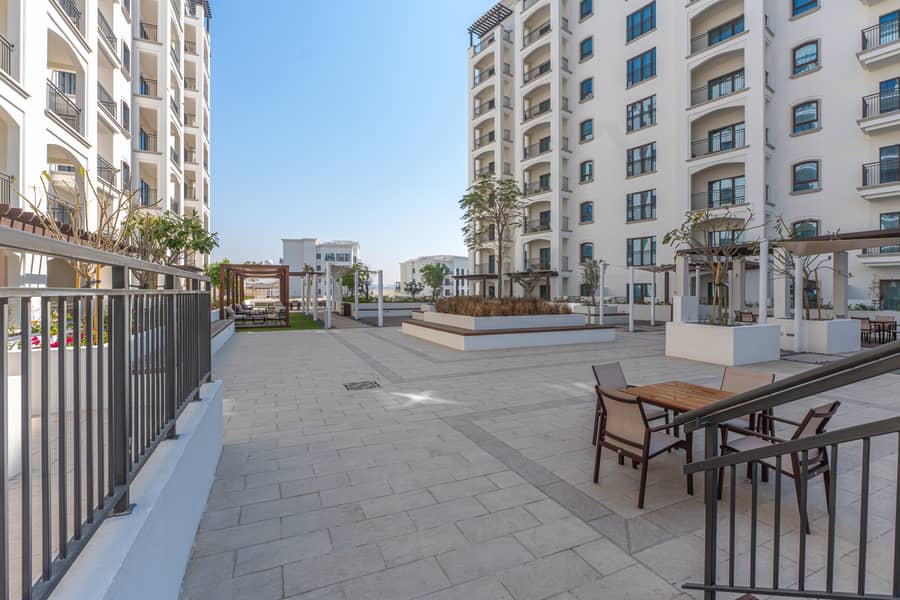 22 Courtyard 1. jpg