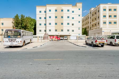 Labour Camp para en Venta en Dubai Investments Park (DIP), Dubai - Campamento laboral en Dubai Investments Park (DIP),Dubai Investments Park 2, 40000000 AED - 14411532 Labour Camp para en Venta en Dubai Investments Park (DIP), Dubai - Campamento laboral en Dubai Investments Park (DIP),Dubai Investments Park 2, 40000000 AED - 14411532