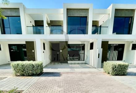 4 Schlafzimmer Townhouse zum zur Miete in DAMAC Hills, Dubai - Reihenhaus in DAMAC Hills,Trump Estates,BelAir The Trump Estates, 4 schlafzimmer, 250000 AED - 14411596 4 Schlafzimmer Townhouse zum zur Miete in DAMAC Hills, Dubai - Reihenhaus in DAMAC Hills,Trump Estates,BelAir The Trump Estates, 4 schlafzimmer, 250000 AED - 14411596
