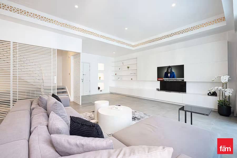 Spacious Unit | Elegant 4BR | Prime Location Spacious Unit | Elegant 4BR | Prime Location