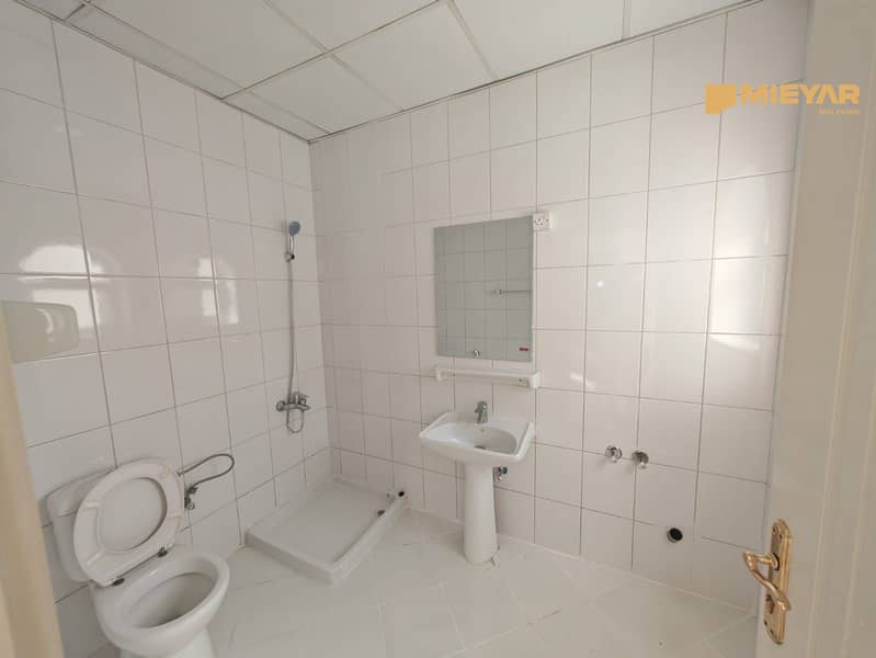 38 de214a13-bdd7-4a32-9a6f-8e5098e4832d. jpg