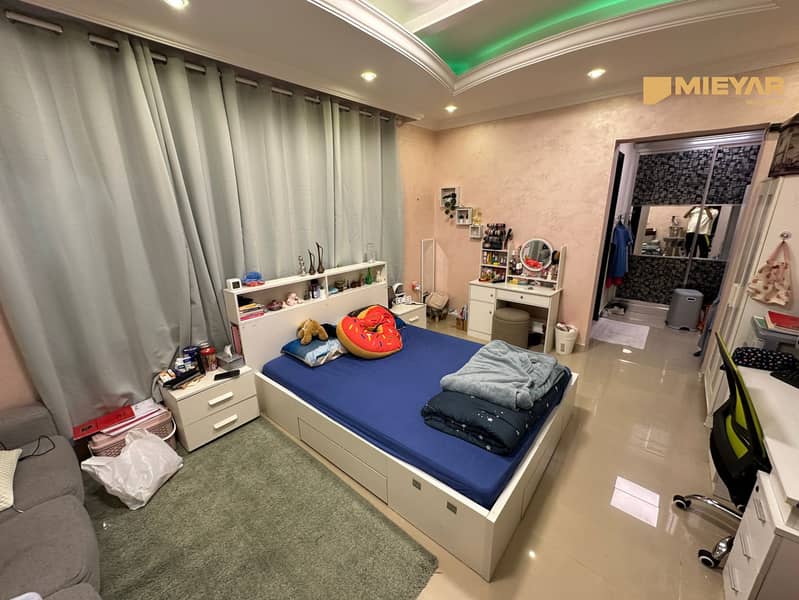 15 21edb109-cb6a-4d29-ac6f-36e08b2c3934. jpg