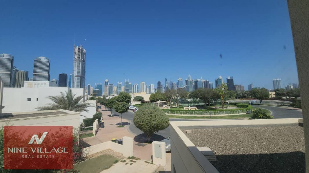 Spacious and well-maintained Type 8 Villa in Meadows 2, single row corner unit with lake and park views