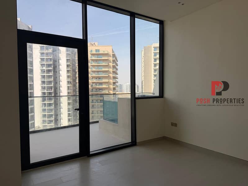 Smart Home | Ready to Move | High End Finishing