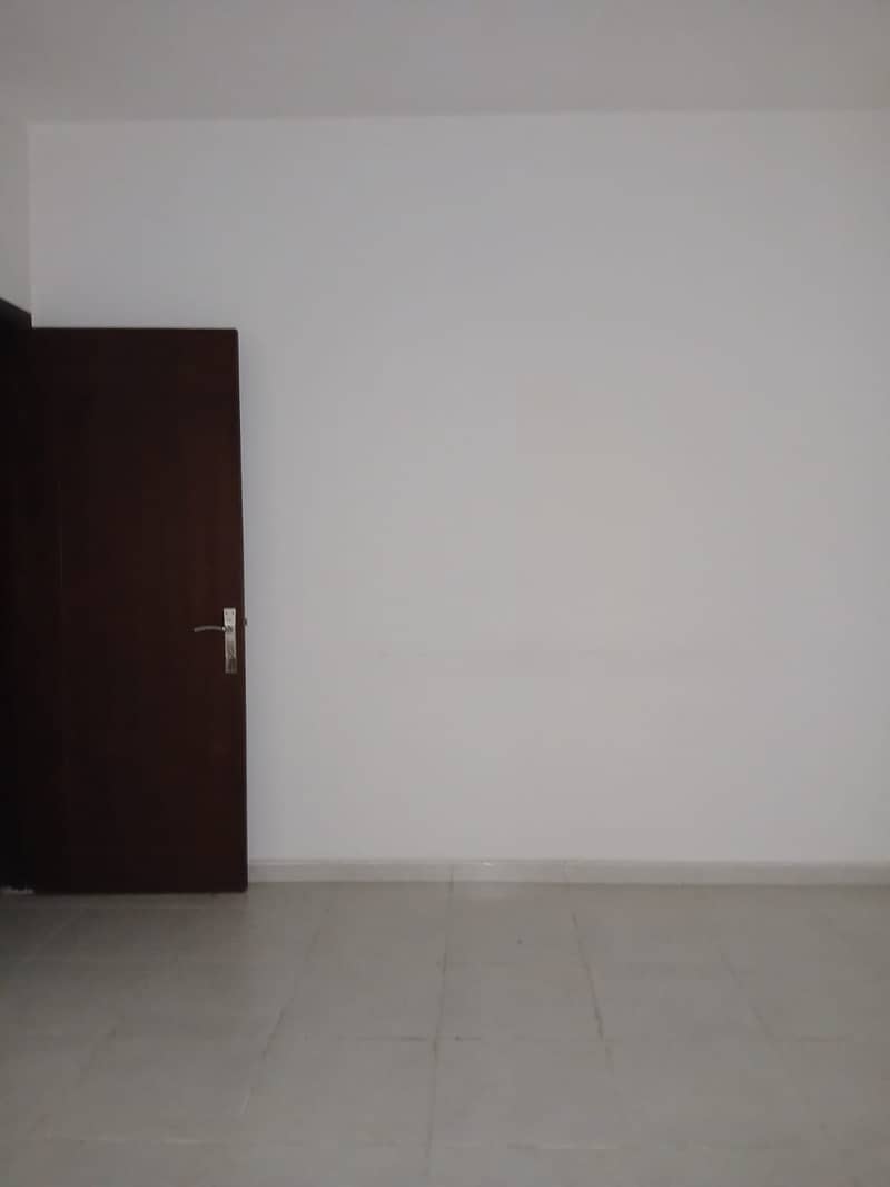 4 1000452483. jpg
