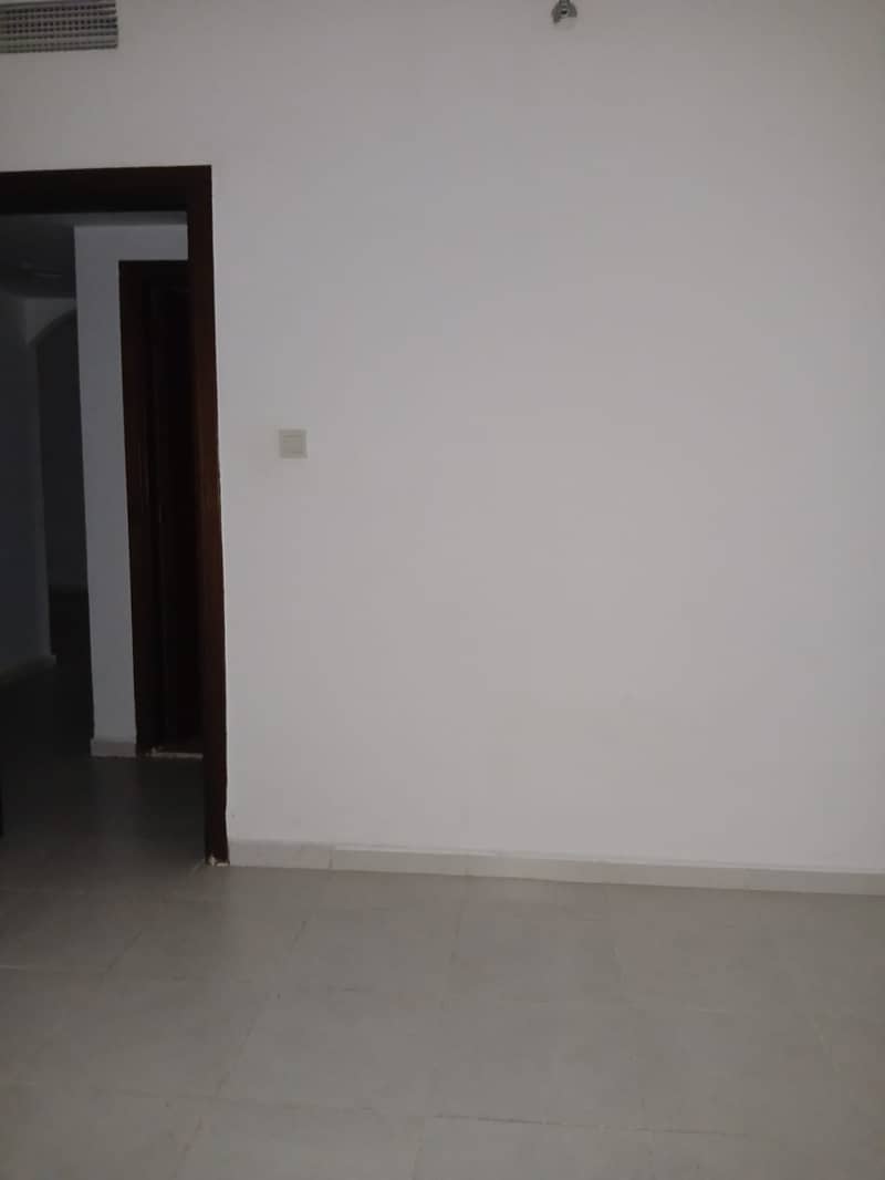 8 1000452495. jpg