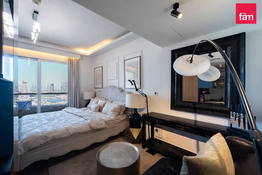 Upgraded | Lake View | Rented | Prime Location Upgraded | Lake View | Rented | Prime Location