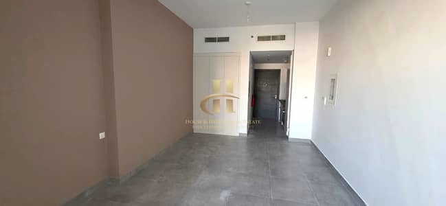 استوديو  للايجار في قرية جميرا الدائرية، دبي - WhatsApp Image 2026-02-25 at 3.58. 25 PM (1). jpeg