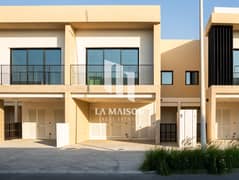 على صف واحد | أول ساكن | موقع مميز | تاون هاوس