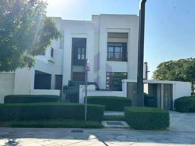 Villa de 4 chambres à à vendre à Mohammed Bin Rashid City (MBR City), Dubai - 01. jpg