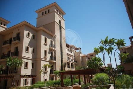 Excellent price! Location - Prestigious St Regis! Excellent price! Location - Prestigious St Regis!