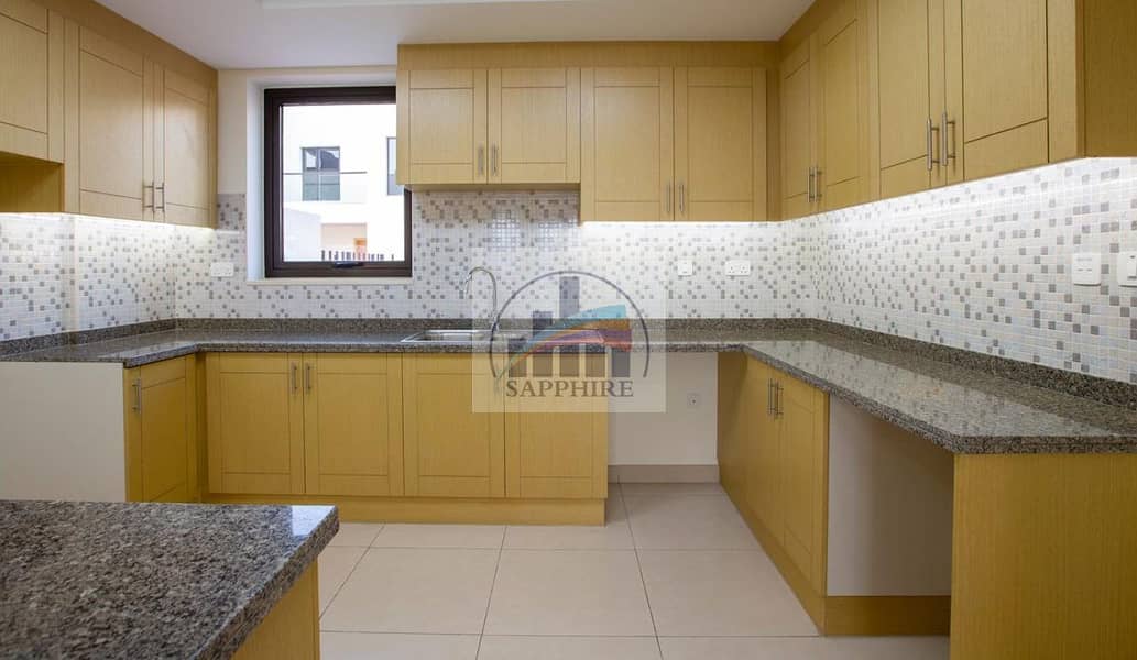 9 warsan_souk_townhouses_leasing06-1240x720. jpeg