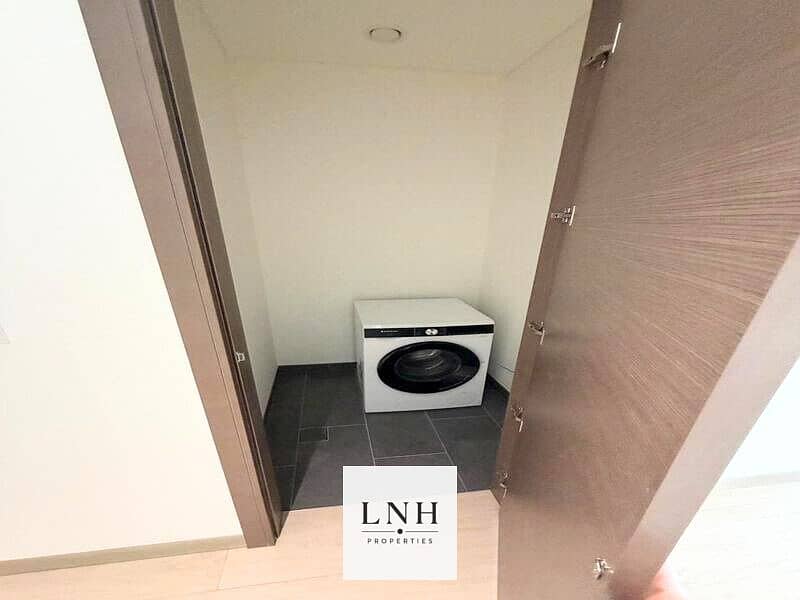 14 cd1d134c-8aa8-42e8-90ff-3835ab59b396. jpg