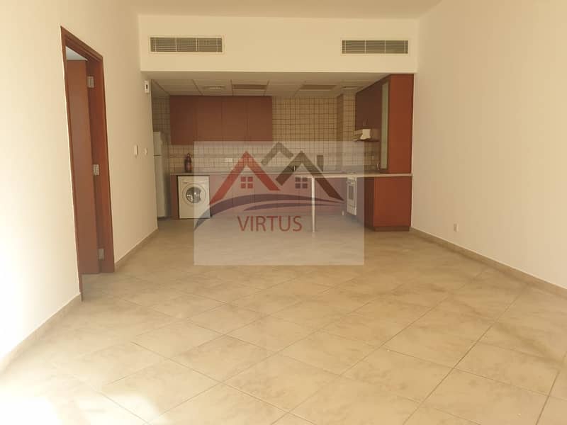 Good Deal|1 bed with Kitchen Equip|Balcony