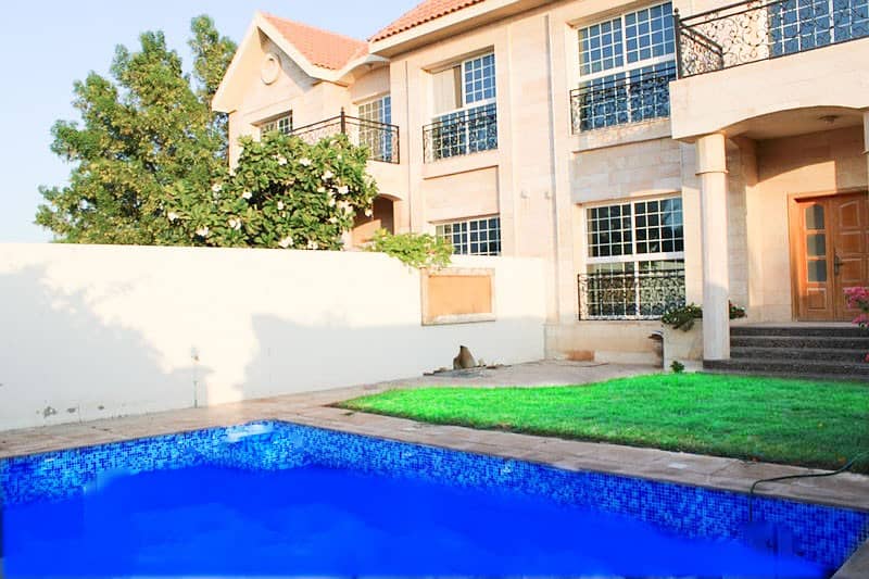 MARVELLOUS 5BR VILLA WITH PRIVATE POOL AND GARDEN