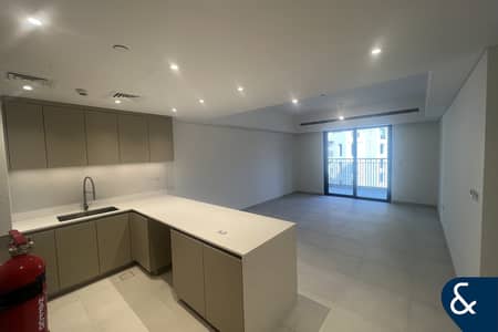 2 Bedroom Flat for Sale in Umm Suqeim, Dubai - Ready Now - 2 Bedroom - Vacant - Must see 2 Bedroom Flat for Sale in Umm Suqeim, Dubai - Ready Now - 2 Bedroom - Vacant - Must see