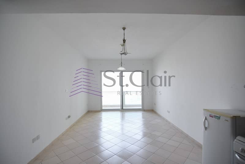 2 Lake View | Studio with Balcony and Parking