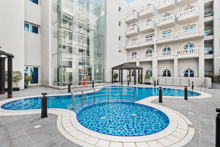 38 JVC Seasons Community Amenities 02. jpg