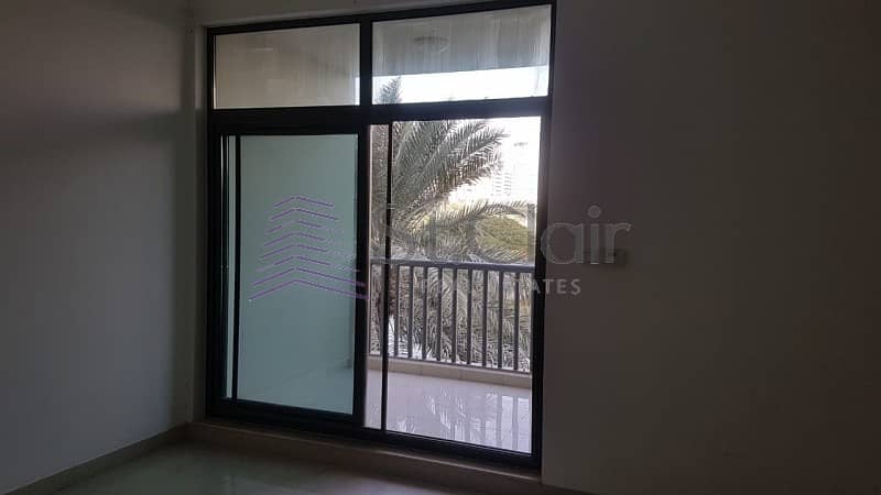 Canal View | Studio Apartment in The Views | Mosela