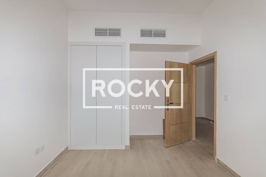 7 Liwan 2 - Rami Residence 2 - 404 - 2BR-12. jpg