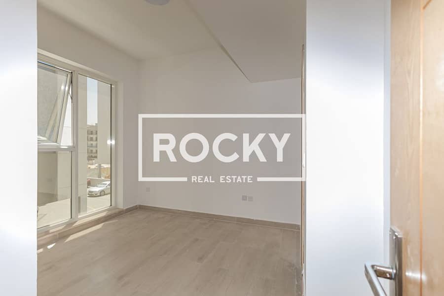 12 Liwan 2 - Rami Residence 2 - 404 - 2BR-18. jpg