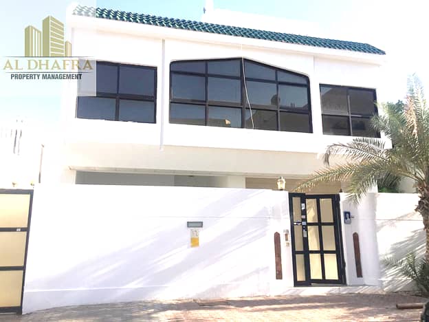 New! Villa with Garden-Garage-Driver Room New! Villa with Garden-Garage-Driver Room