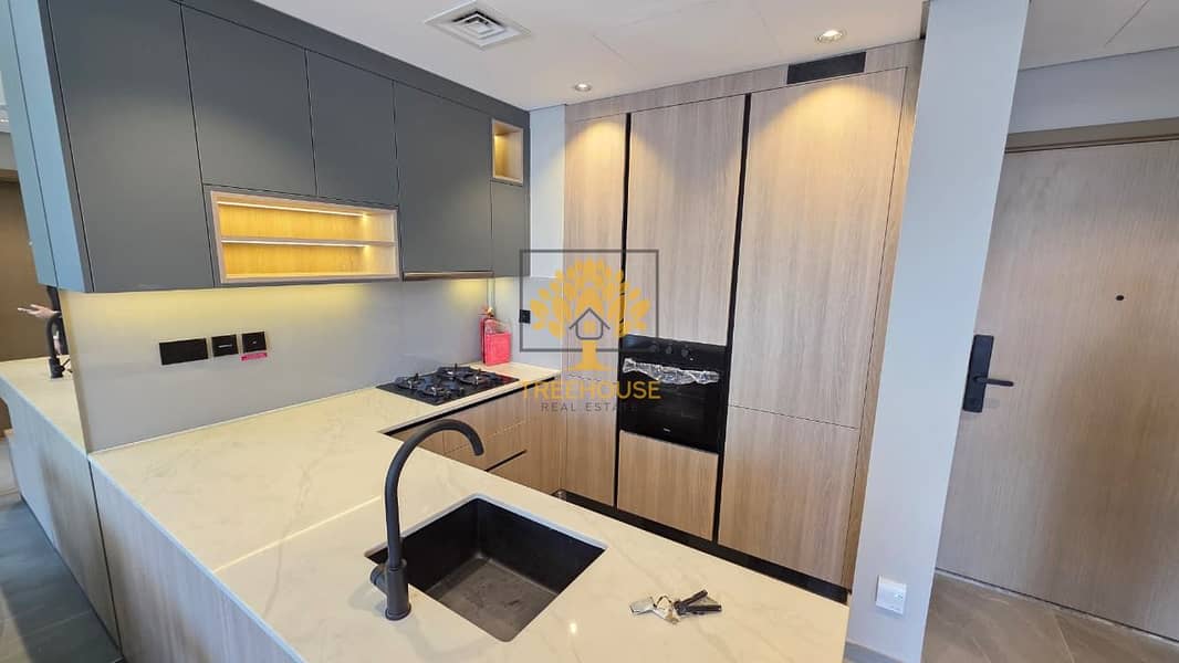 AVAILABLE | LUXURIOUS | BRAND NEW - Image 14