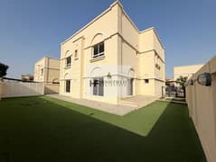 Detached villa - 4 masters- driver room - Pool and gym