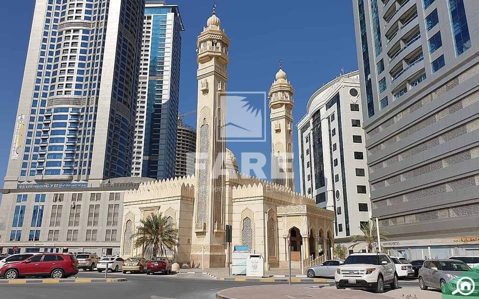 15 pros-and-cons-of-al-khan-sharjah-_-Body-3-7-9-22-1024x640. jpg