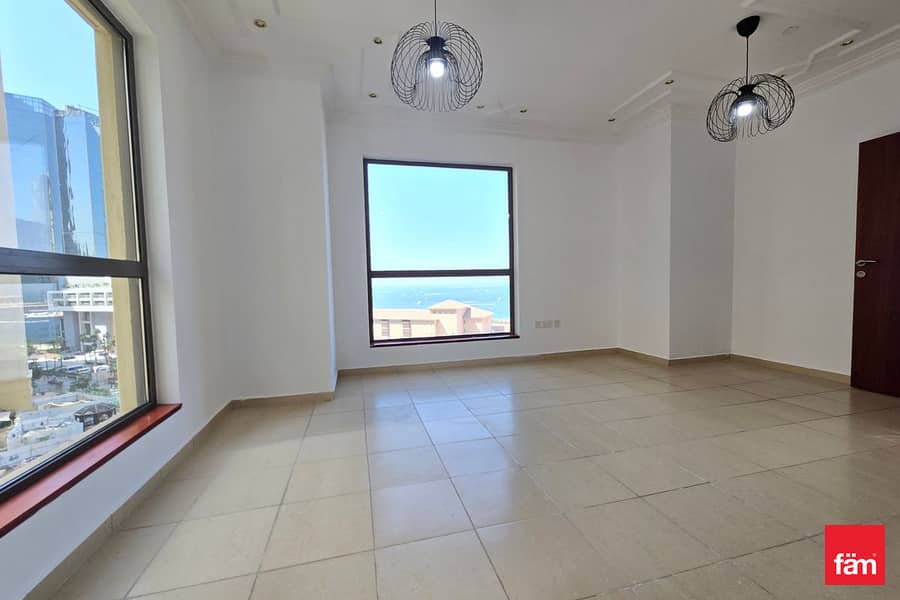 Full Sea View | Mint Condition | Vacant | Ready Full Sea View | Mint Condition | Vacant | Ready