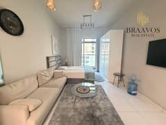 12 CHEQUES | FURNISHED | POOL VIEW | READY