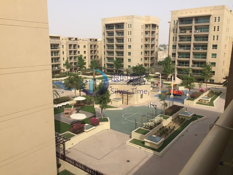 Beautiful 2BHK | Vacant | Pool View