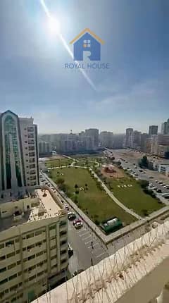 ثلاث غرف لقطة اطلالة علي الحديقة