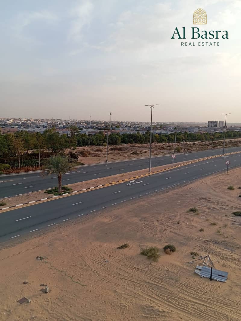 4 5br-villa-sharjah-talal-city-roof-view. jpeg
