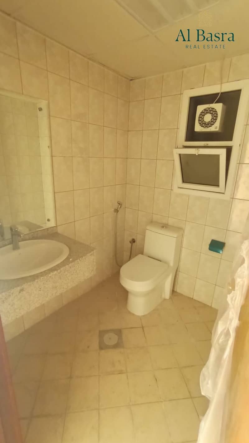 18 office-space-for-rent-al-majaz-sharjah. jpeg