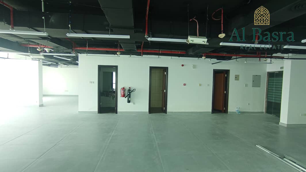 5 luxry-office-al-majaz-2. jpg