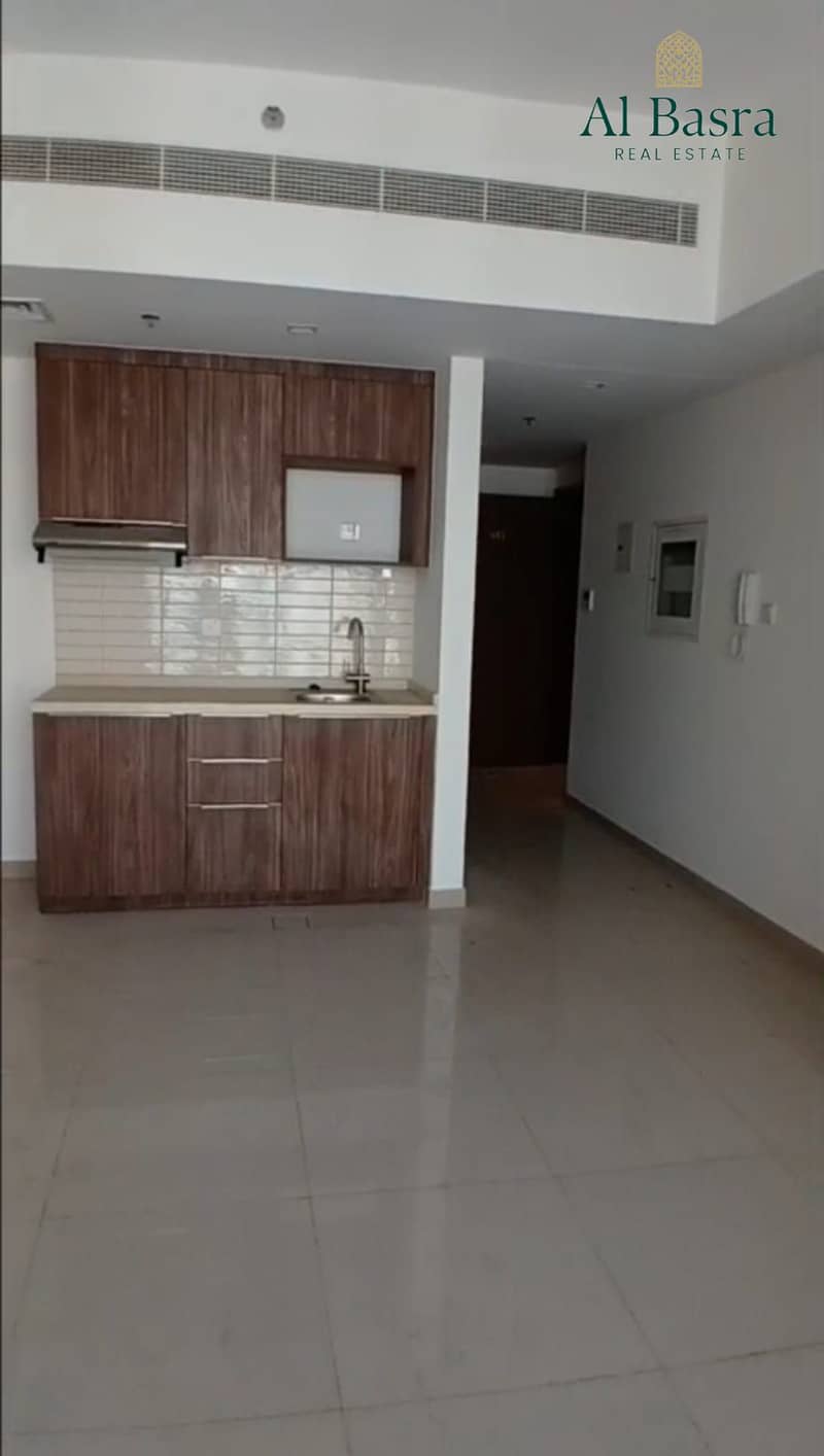 7 modern-kitchen-studio-uptown-al-zahia-sharjah. jpeg