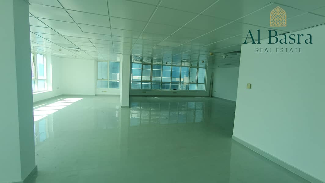 6 corniche-facing-office-sharjah. jpg