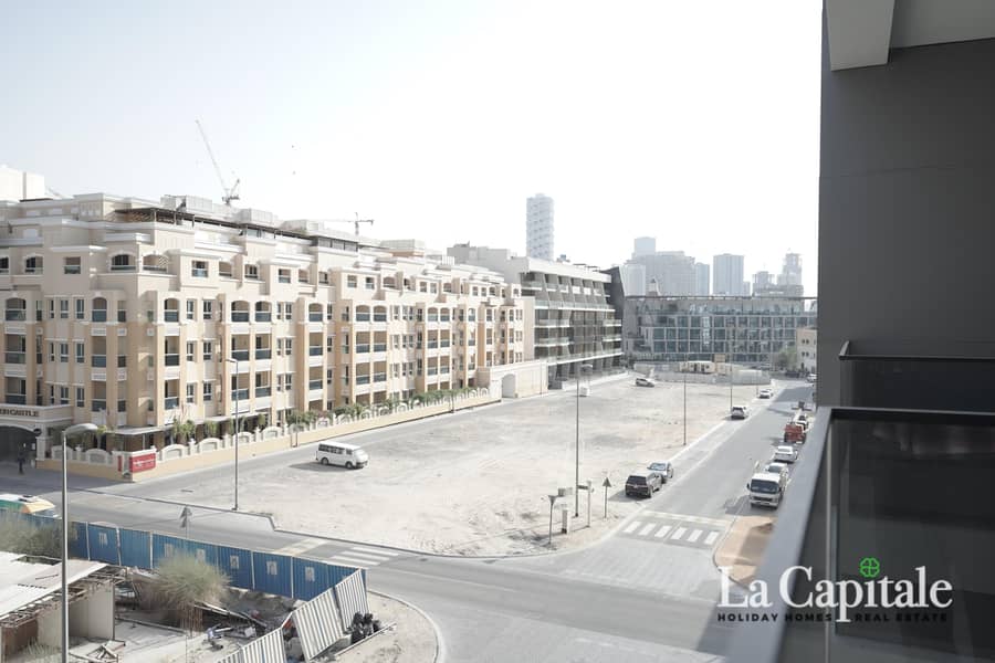 Executive Investment | Fully Furnished 1BR + Study Executive Investment | Fully Furnished 1BR + Study
