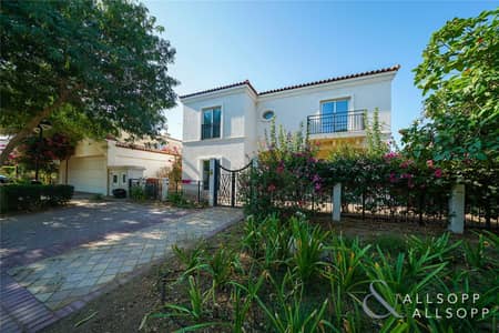 Immaculate | 5 Bed Family Villa | Move Now Immaculate | 5 Bed Family Villa | Move Now