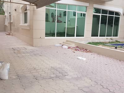 4 Bedroom Villa for Rent in Al Fisht, Sharjah - *** GREAT DEAL - Beautiful 4BHK Duplex Villa with garden available in Al Fisht for affordable price *** 4 Bedroom Villa for Rent in Al Fisht, Sharjah - *** GREAT DEAL - Beautiful 4BHK Duplex Villa with garden available in Al Fisht for affordable price ***