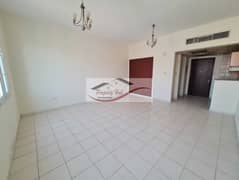 شقة في Y-21،حي انجلترا،المدينة العالمية 37000 درهم - 14455567